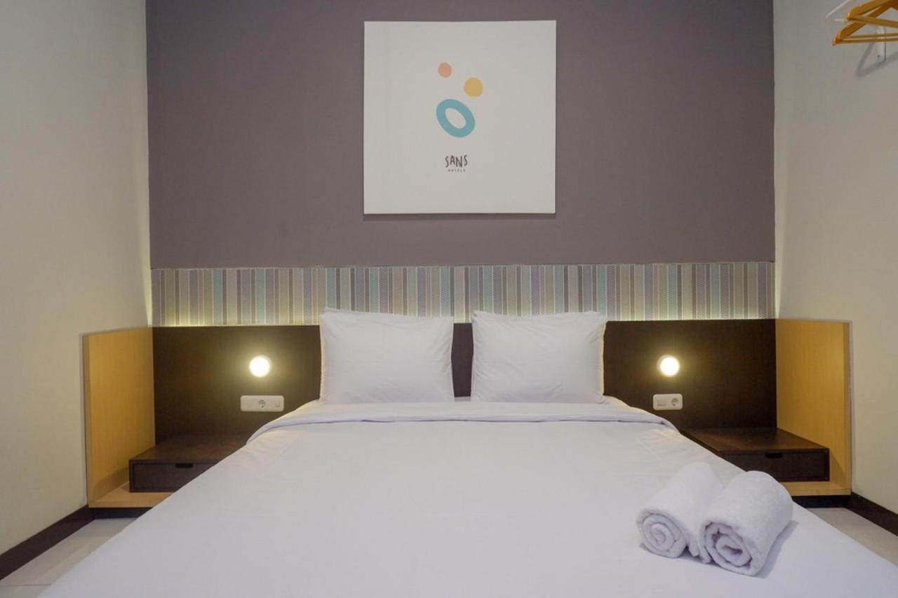 Sans Hotel Good Wish Semarang Jomblang Extérieur photo
