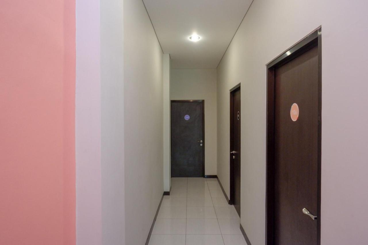 Sans Hotel Good Wish Semarang Jomblang Extérieur photo